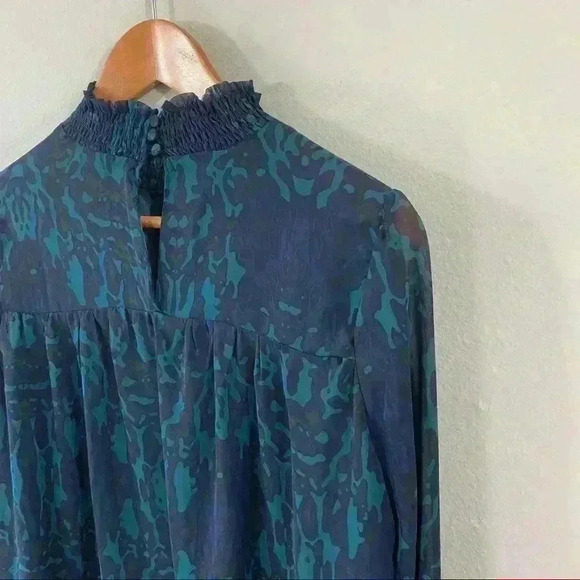 Asher sheer green and blue top - Picture 2 of 6